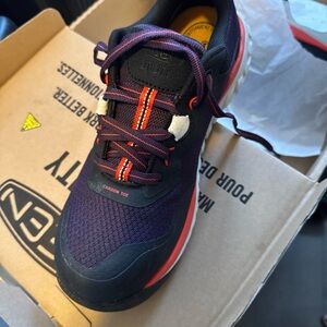 KEEN Utility Footwear Women’s TEMPE Work Shoes - Size 9.5 M - Sweet Grape/Black